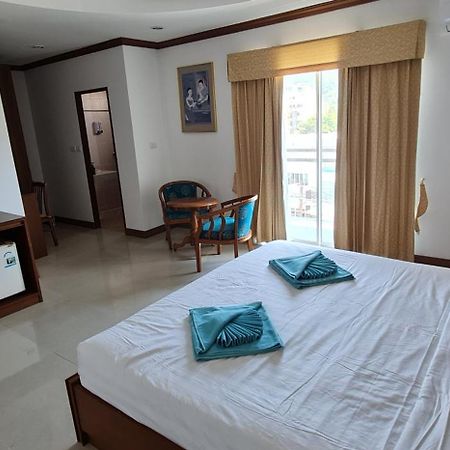 Pipikuku Hotel&Restaurant Patong Kültér fotó