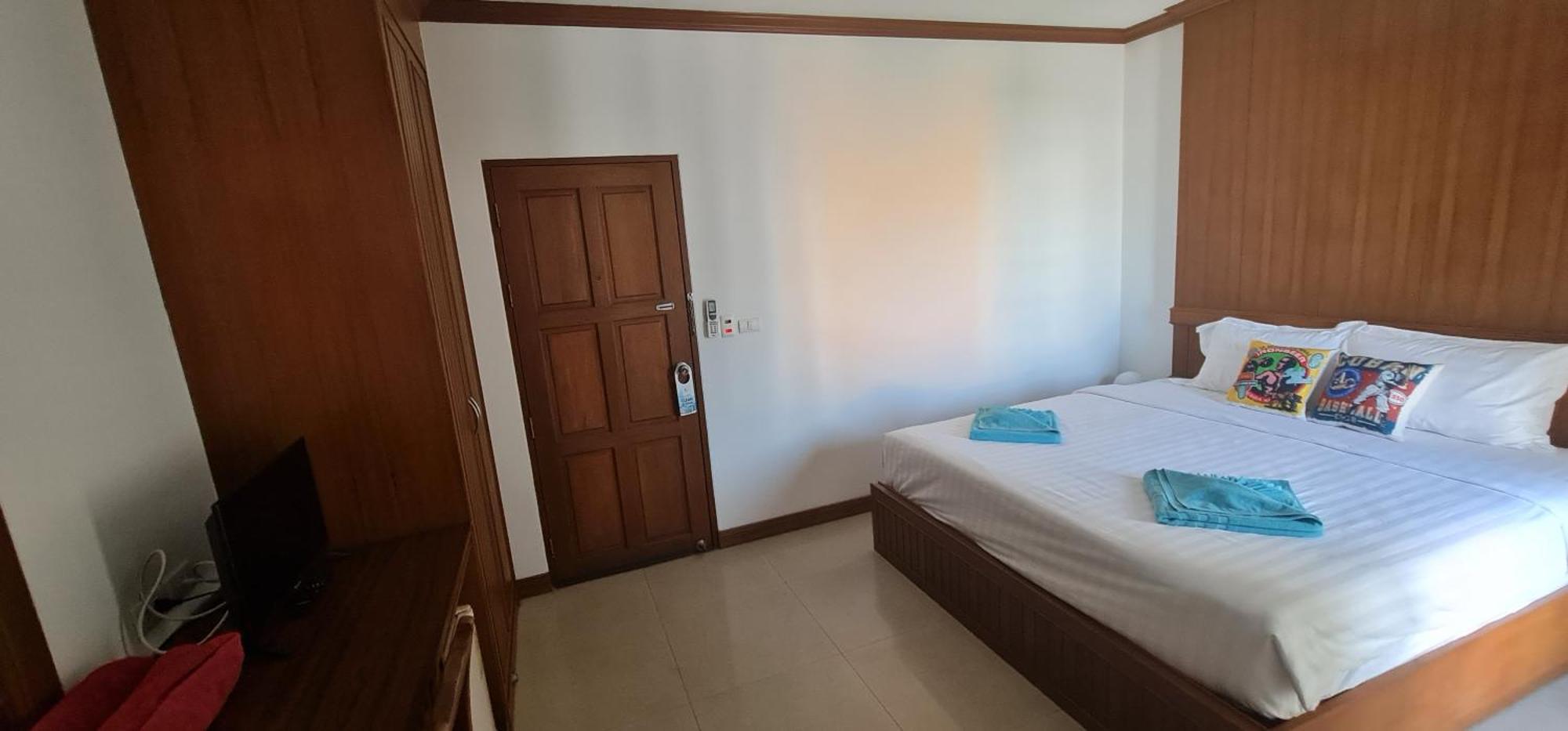 Pipikuku Hotel&Restaurant Patong Kültér fotó